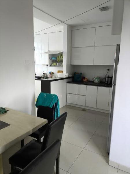Condominium for Sale at Fairway Suites - Arshad . - Kitchen - PropertyGuru.com.my