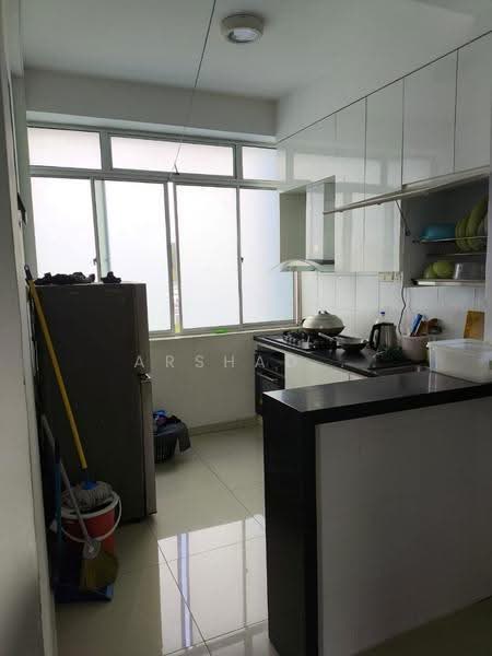 Condominium for Sale at Fairway Suites - Arshad . - Kitchen - PropertyGuru.com.my