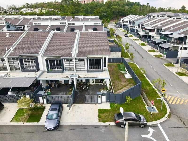 2-storey Terraced House for Sale in Taman Vista Mutiara (Bandar Sungai Long) - Ahmad Muslim - Exterior - PropertyGuru.com.my