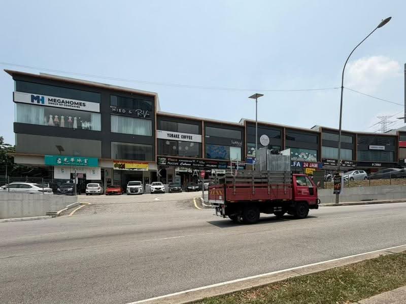 Shop for Rent in Kuchai Lama (Kuala Lumpur) - Keanu Tan - Exterior - PropertyGuru.com.my