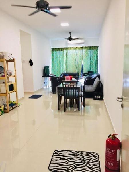 Kediaman Servis untuk Dijual di Damai Hillpark - Danilo Lim - Living Room - PropertyGuru.com.my