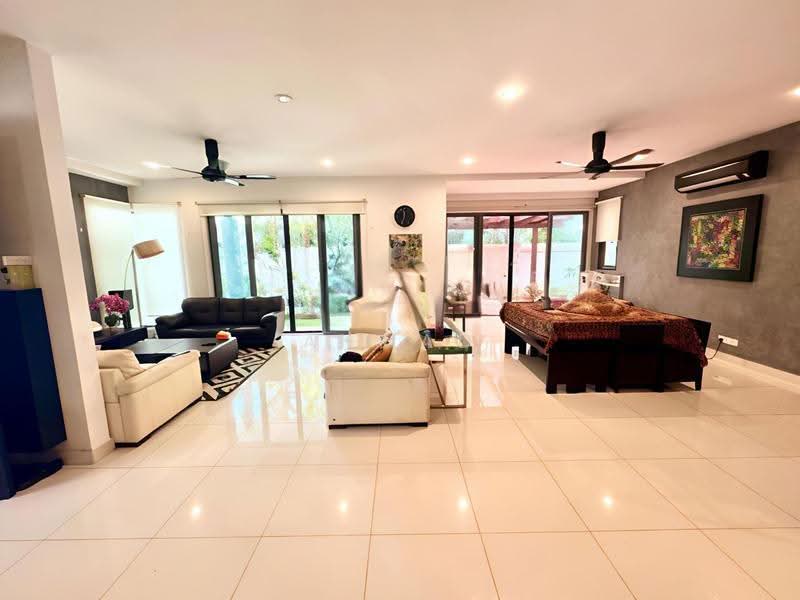 Semi-Detached House for Sale in Bandar Baru Bangi (Selangor) - Ahmad Muslim - Living Room - PropertyGuru.com.my