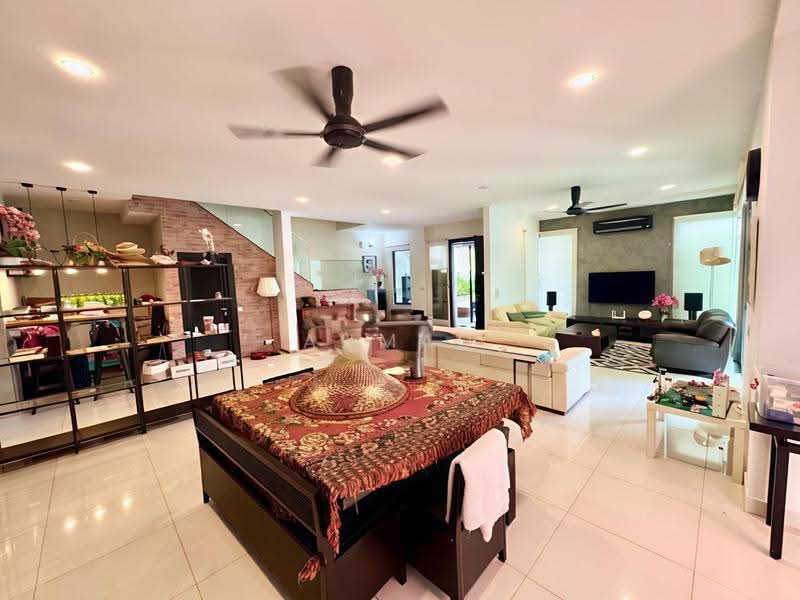 Semi-Detached House for Sale in Bandar Baru Bangi (Selangor) - Ahmad Muslim - Living Room - PropertyGuru.com.my