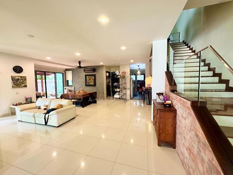 Semi-Detached House for Sale in Bandar Baru Bangi (Selangor) - Ahmad Muslim - Living Room - PropertyGuru.com.my