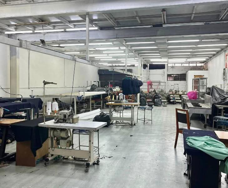 Factory for Sale in Taman Ungku Tun Aminah (Skudai) - Bee Ng - Interior - PropertyGuru.com.my