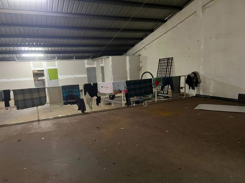 Factory for Sale in Taman Ungku Tun Aminah (Skudai) - Bee Ng - Interior - PropertyGuru.com.my