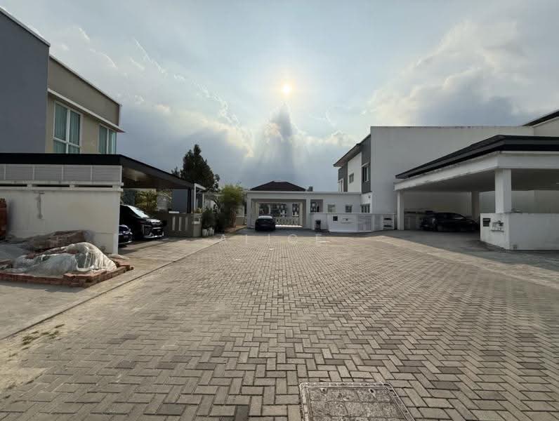 Twin Villas for Rent in Taman Melawati (Ulu Kelang) - Alice Voo - Exterior - PropertyGuru.com.my