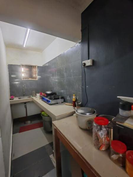Rumah Teres 2-Tingkat untuk Dijual di Taman Johor Jaya (Johor Bahru) - Sean Yeoh - Kitchen - PropertyGuru.com.my