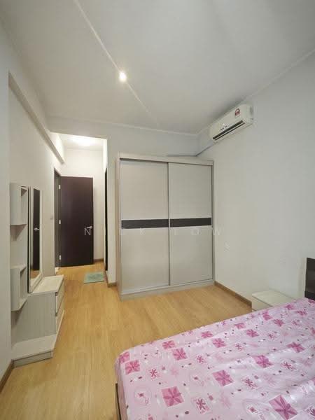 Condominium for Rent at Amberside @ Country Garden Danga Bay - Nick Low - Bedroom - PropertyGuru.com.my