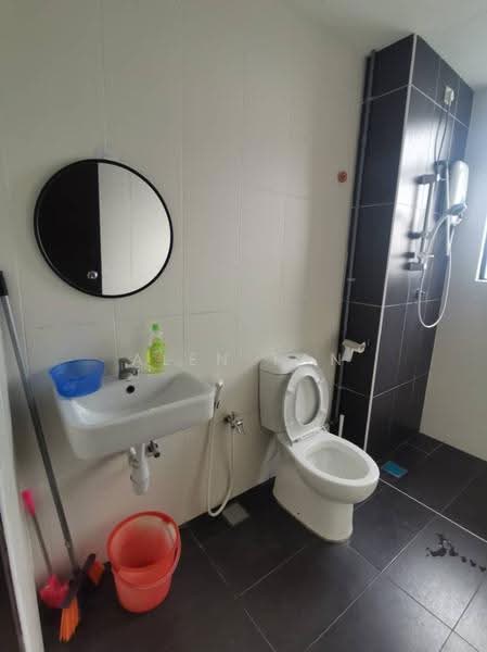 Service Residence for Rent at The Garden Residences - Alen Tan - Bathroom - PropertyGuru.com.my