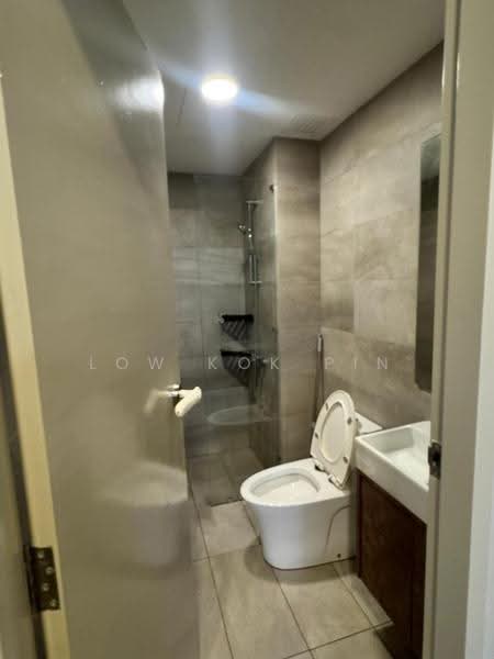 Service Residence for Rent at Henna Residence  @ The Quartz WM - Low Kok Pin - Bathroom - PropertyGuru.com.my