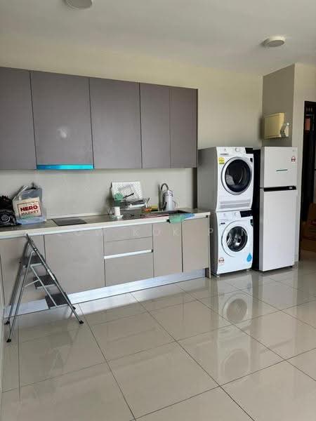 Service Residence for Rent at Henna Residence  @ The Quartz WM - Low Kok Pin - Kitchen - PropertyGuru.com.my