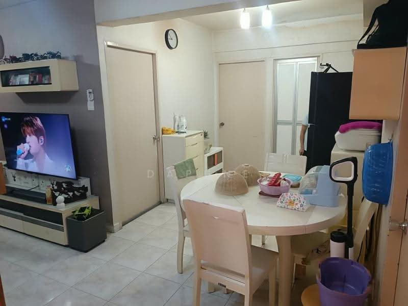 Rumah Flat untuk Dijual di Sri Lanang - Daphne Lee - Living Room - PropertyGuru.com.my