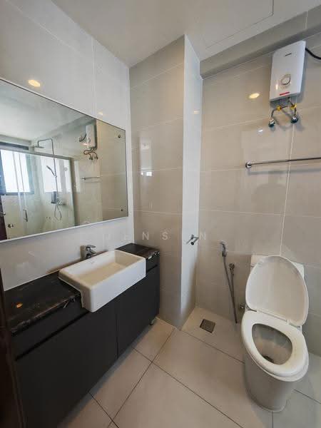 Kondominium untuk Disewa di Kings Bay @ Country Garden Danga Bay - Jensen Goh - Bathroom - PropertyGuru.com.my