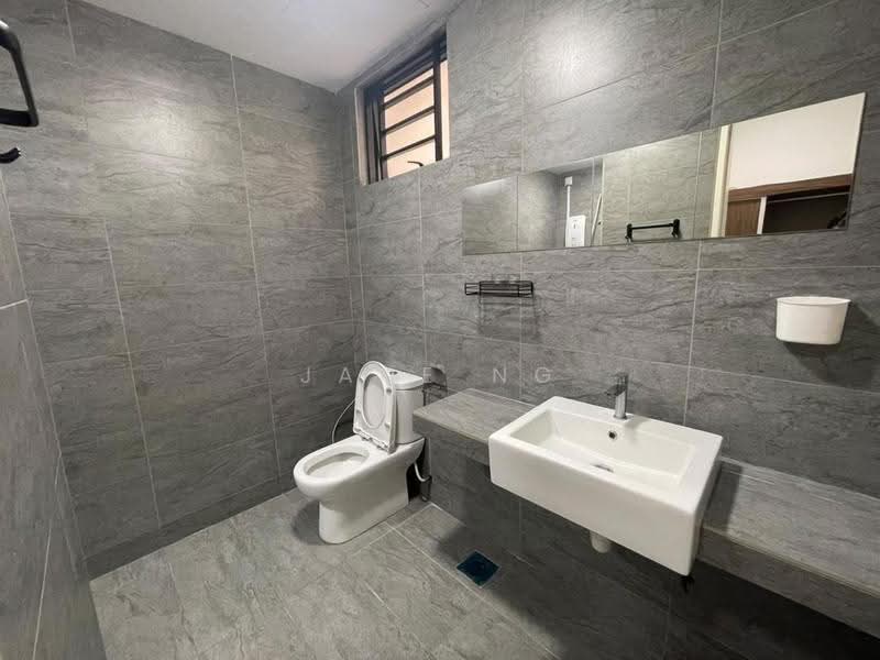 Service Residence for Rent at Woodsbury Suites - Jane Ng - Bathroom - PropertyGuru.com.my