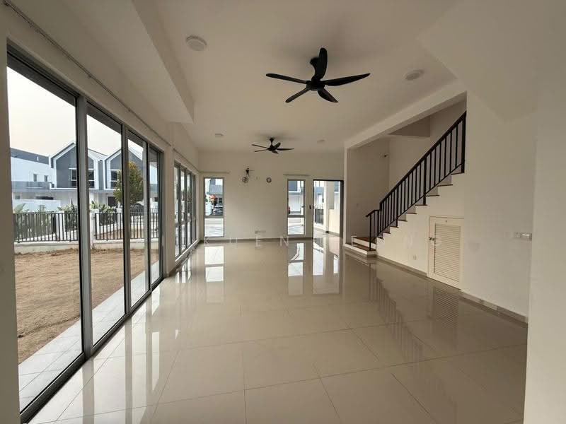 Rumah Teres 2-Tingkat untuk Disewa di Beranang (Selangor) - Wai Kuen Leong - Living Room - PropertyGuru.com.my