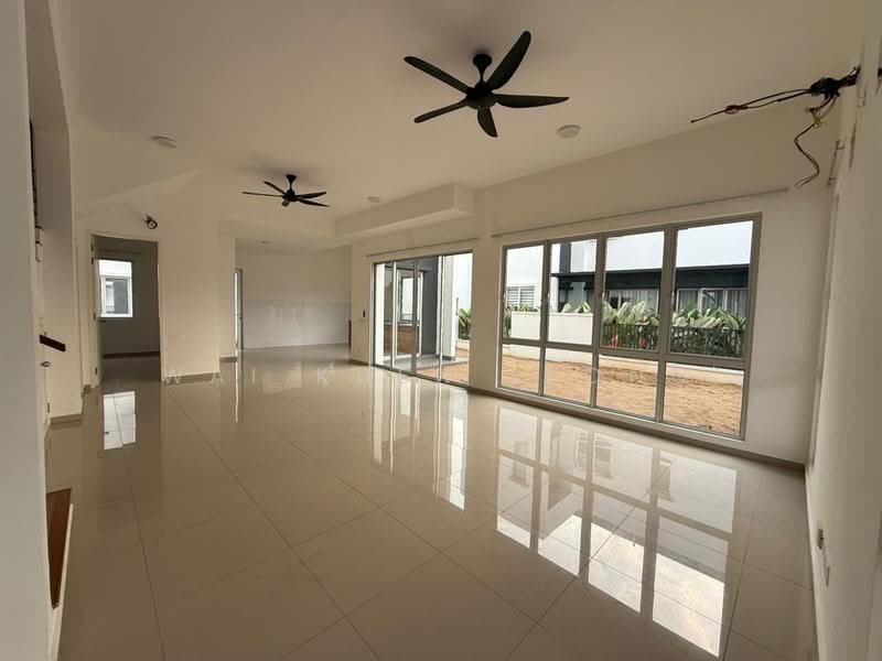 Rumah Teres 2-Tingkat untuk Disewa di Beranang (Selangor) - Wai Kuen Leong - Living Room - PropertyGuru.com.my