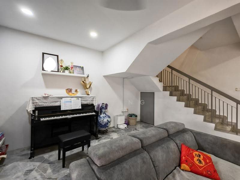 2-storey Terraced House for Sale in Taman Indahpura (Kulai) - Bee Ng - Living Room - PropertyGuru.com.my