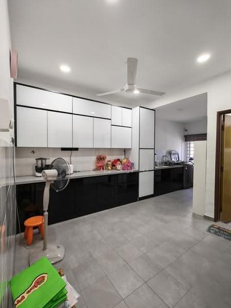 2-storey Terraced House for Sale in Taman Indahpura (Kulai) - Bee Ng - Kitchen - PropertyGuru.com.my