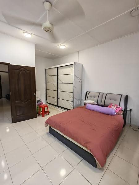 2-storey Terraced House for Sale in Taman Indahpura (Kulai) - Bee Ng - Bedroom - PropertyGuru.com.my