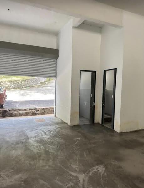 Shop for Rent in Taman Damai Mewah (Kajang) - Peter Tan - Interior - PropertyGuru.com.my