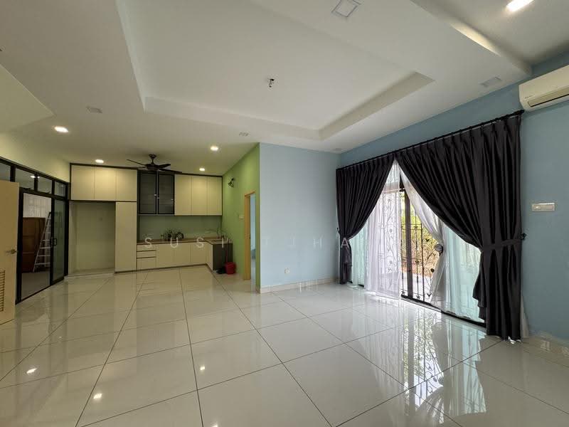 Semi-Detached House for Sale in Skudai (Johor) - Susi Tjhang - Living Room - PropertyGuru.com.my
