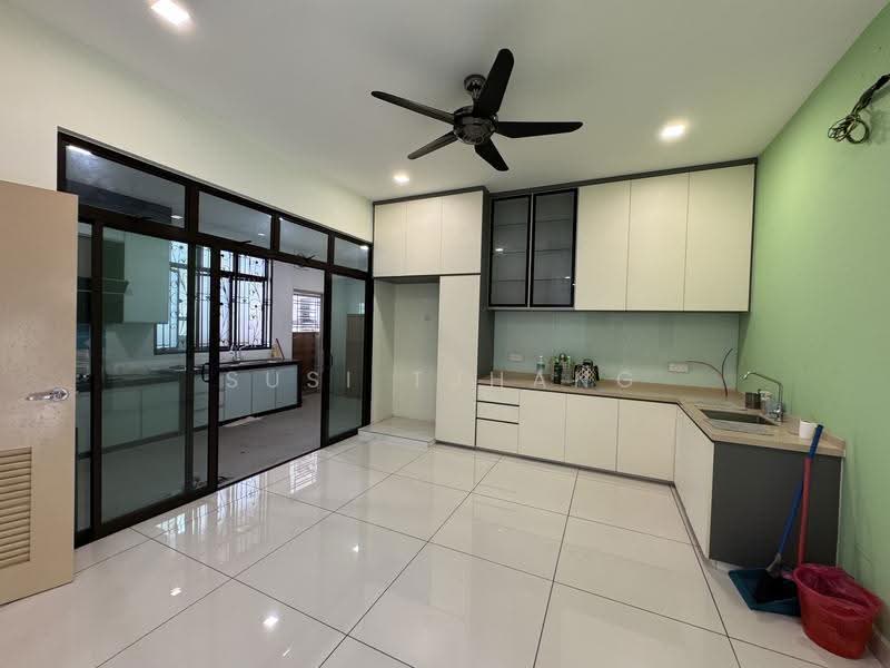 Semi-Detached House for Sale in Skudai (Johor) - Susi Tjhang - Kitchen - PropertyGuru.com.my