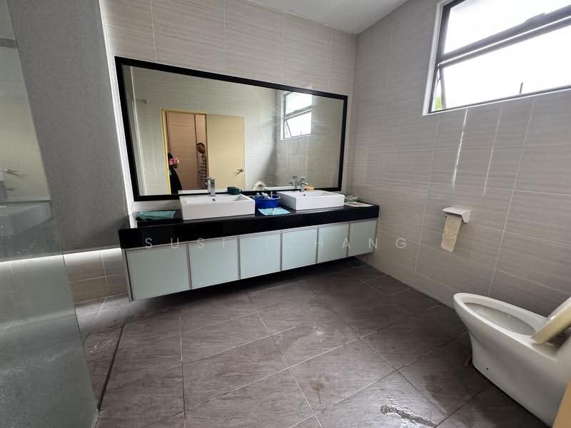 Semi-Detached House for Sale in Skudai (Johor) - Susi Tjhang - Bathroom - PropertyGuru.com.my