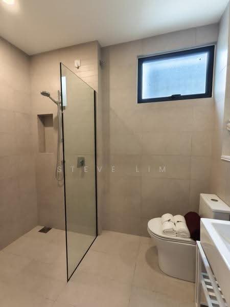 Rumah Teres 2-Tingkat untuk Dijual di Telok Panglima Garang (Selangor) - Steve Lim - Master Bathroom - PropertyGuru.com.my