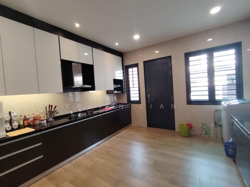 2-storey Terraced House for Sale in Elmina (Shah Alam) - Kelvin Lian - Kitchen - PropertyGuru.com.my