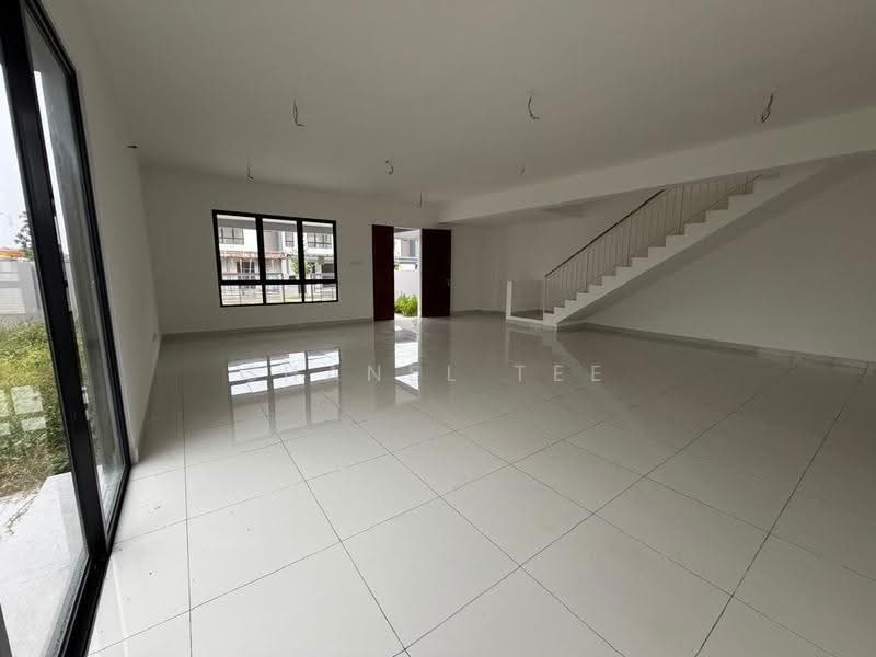 Rumah Teres 2-Tingkat untuk Dijual di Kluang (Johor) - Shanel Tee - Living Room - PropertyGuru.com.my