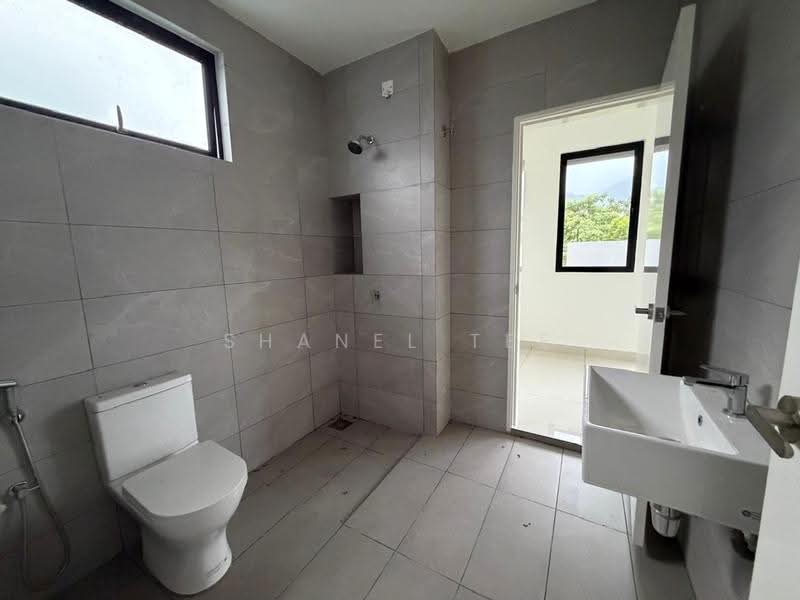 Rumah Teres 2-Tingkat untuk Dijual di Kluang (Johor) - Shanel Tee - Bathroom - PropertyGuru.com.my