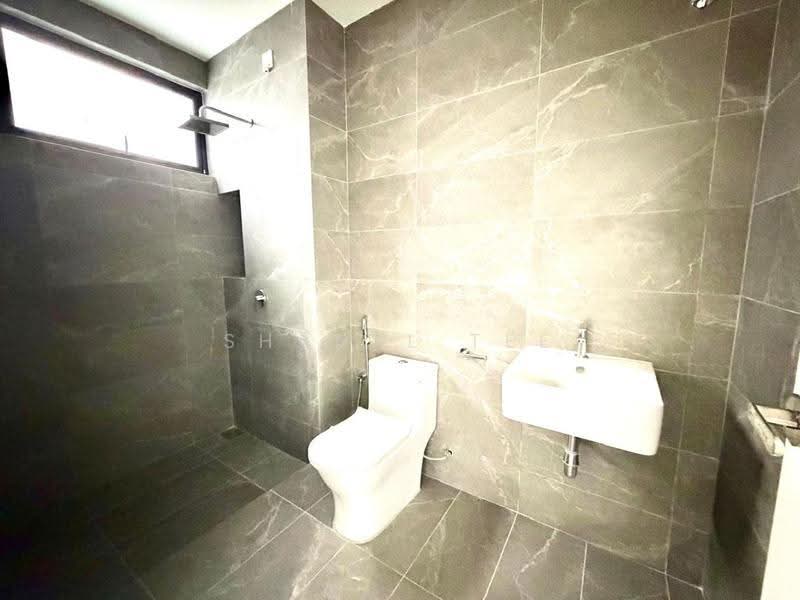 Rumah Teres 2-Tingkat untuk Dijual di Kluang (Johor) - Shanel Tee - Bathroom - PropertyGuru.com.my