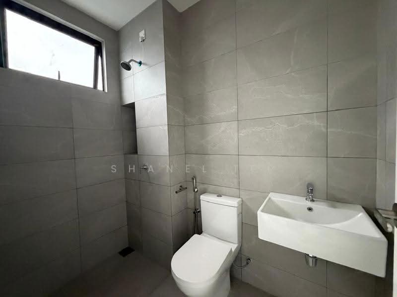 Rumah Teres 2-Tingkat untuk Dijual di Kluang (Johor) - Shanel Tee - Bathroom - PropertyGuru.com.my