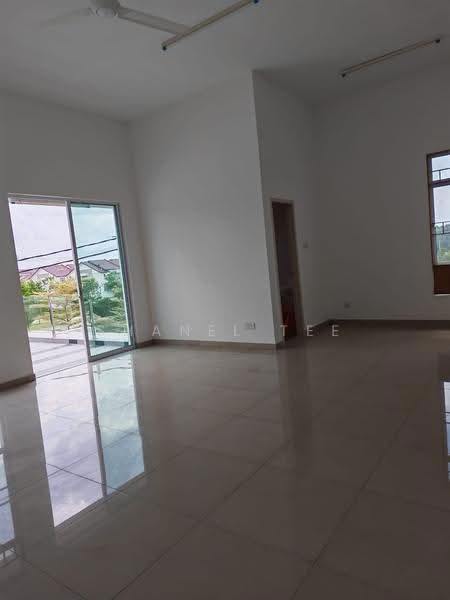 Rumah Teres 2-Tingkat untuk Dijual di Taman Kluang Perdana (Kluang) - Shanel Tee - Living Room - PropertyGuru.com.my