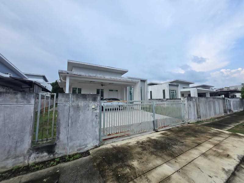 Bungalow House untuk Dijual di Bandar Seri Impian (Kluang) - Shanel Tee - Exterior - PropertyGuru.com.my