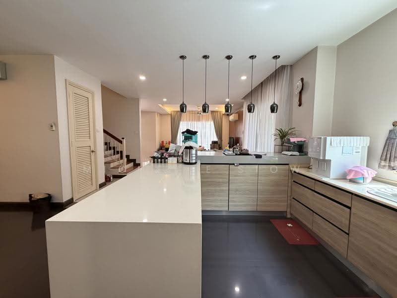 Semi-Detached House for Sale in Taman Bukit Segar (Cheras) - Michelle Siow - Kitchen - PropertyGuru.com.my