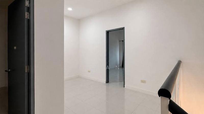 Rumah Teres 2-Tingkat untuk Dijual di Bandar Saujana Putra (Tanjong Duabelas) - AIMAN ZUHDI - Interior - PropertyGuru.com.my