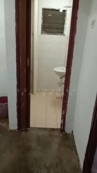 Flat for Sale at Pelangi Indah - Surendran Karapiah - Bathroom - PropertyGuru.com.my
