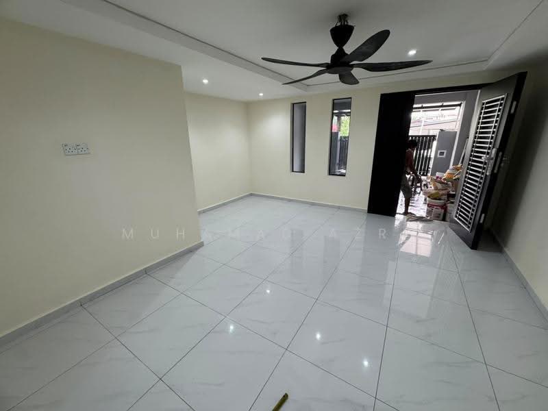 2-storey Terraced House for Sale in Taman Gembira (Tampoi) - MUHAMAD AZRI - Interior - PropertyGuru.com.my