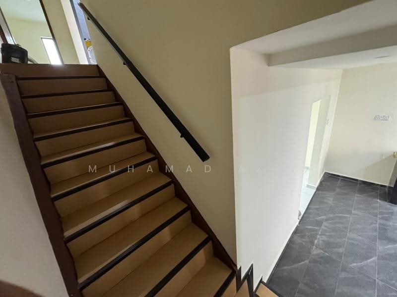 2-storey Terraced House for Sale in Taman Gembira (Tampoi) - MUHAMAD AZRI - Interior - PropertyGuru.com.my