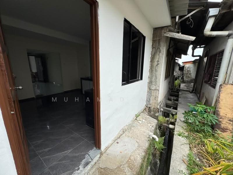 2-storey Terraced House for Sale in Taman Gembira (Tampoi) - MUHAMAD AZRI - Interior - PropertyGuru.com.my