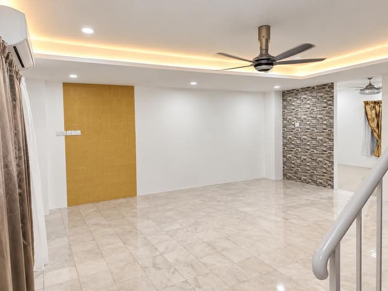 2-storey Terraced House for Rent in Taman Pekatra Indah (Simpang Ampat) - Janes Lee - Living Room - PropertyGuru.com.my