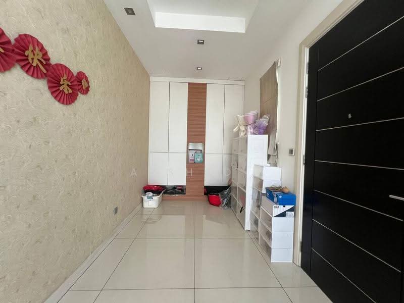 Rumah Berkembar untuk Dijual di East Ledang (Iskandar Puteri (Nusajaya)) - Arshad . - Entrance - PropertyGuru.com.my