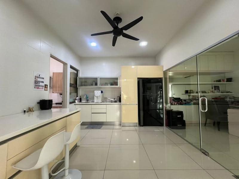 Rumah Berkembar untuk Dijual di East Ledang (Iskandar Puteri (Nusajaya)) - Arshad . - Kitchen - PropertyGuru.com.my