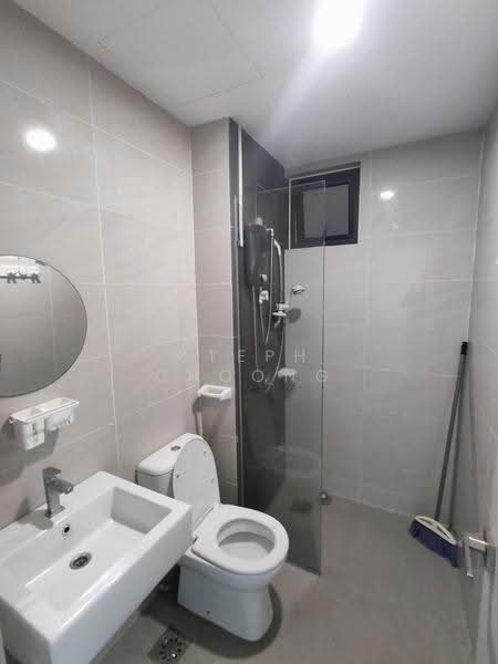 Kondominium untuk Dijual di The Raffles Suites - Steph Choong - Bathroom - PropertyGuru.com.my