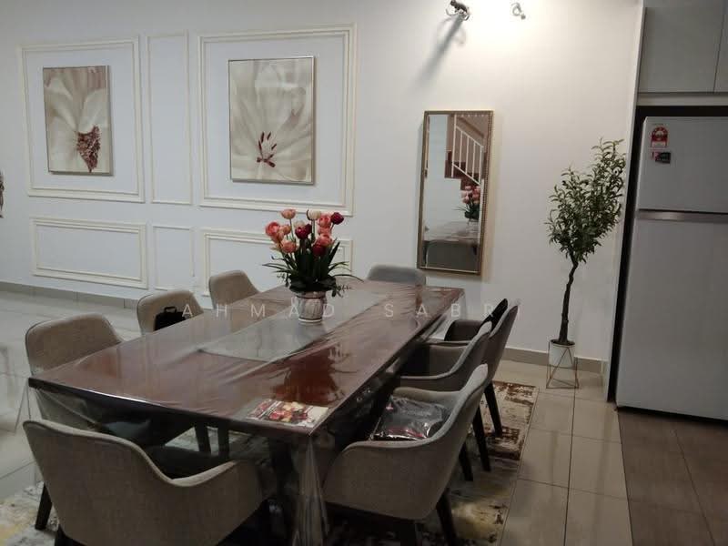 Rumah Teres 2-Tingkat untuk Disewa di Sepang (Selangor) - Ahmad Sabri - Dining Room - PropertyGuru.com.my