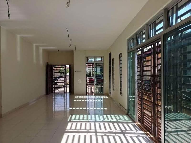 Rumah Berkembar untuk Dijual di Bandar Seri Astana (Sungai Petani) - Syed Redho - Living Room - PropertyGuru.com.my