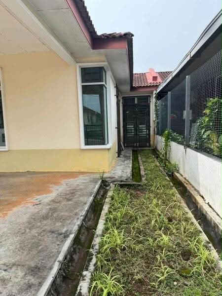 Rumah Berkembar untuk Dijual di Bandar Seri Astana (Sungai Petani) - Syed Redho - Exterior - PropertyGuru.com.my