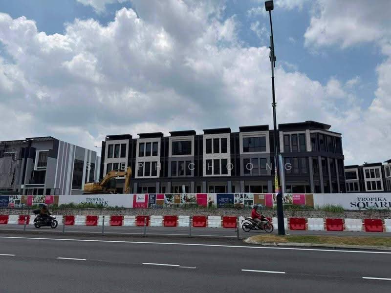 Shop / Office untuk Disewa di Setia Tropika (Johor Bahru) - Steph Choong - Exterior - PropertyGuru.com.my